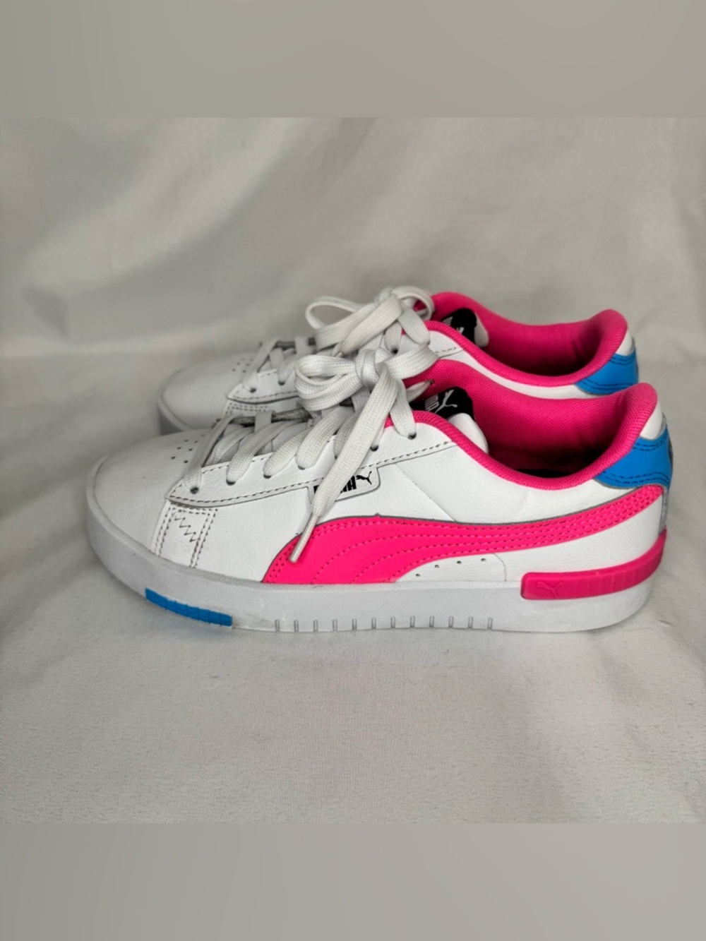 Puma Jada SC Tennis shoe